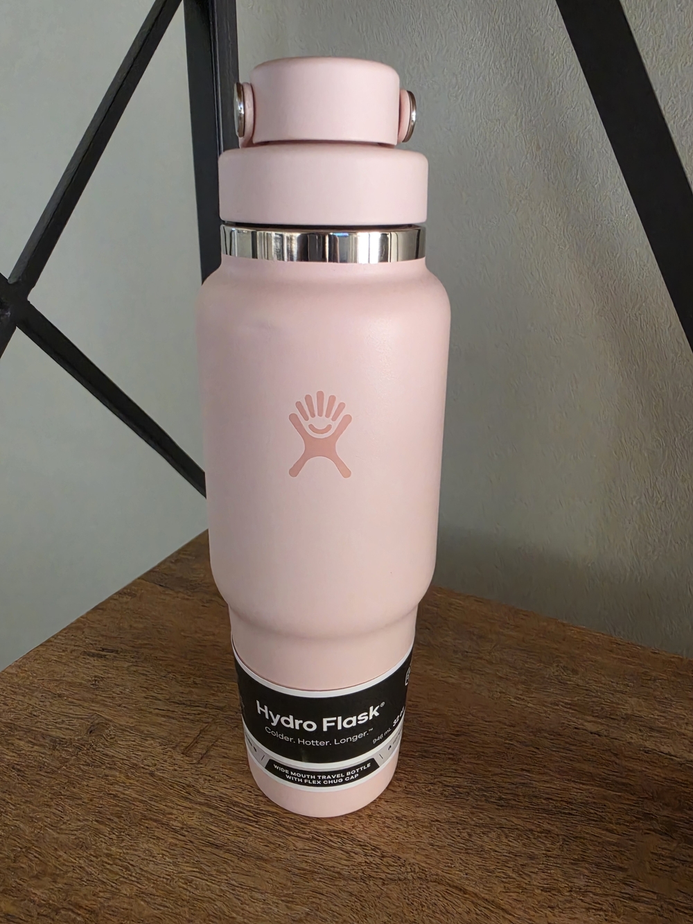 Hydro Flask Women’s Pink Insulated Bottle 32oz NEW